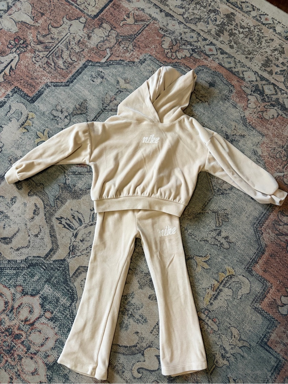 Nike 2 piece set